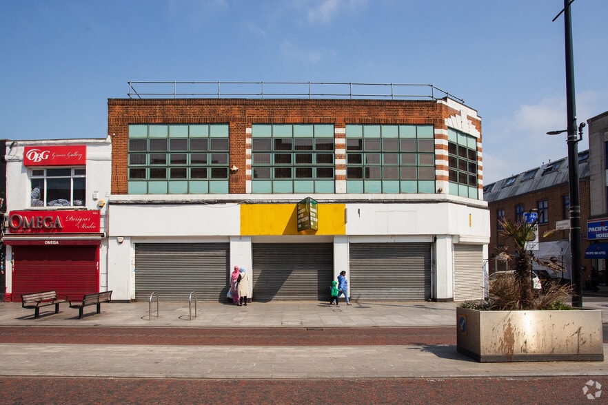 68 The Broadway, Southall, UB1 1QE Office for Lease UK