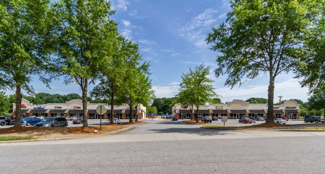 1531 Cinema Dr, Statesville, NC for sale - Building Photo - Image 1 of 1