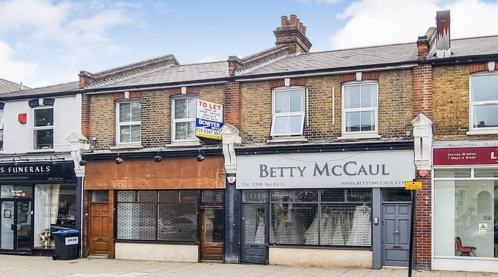 157 Chase Side, Enfield for sale - Building Photo - Image 1 of 1