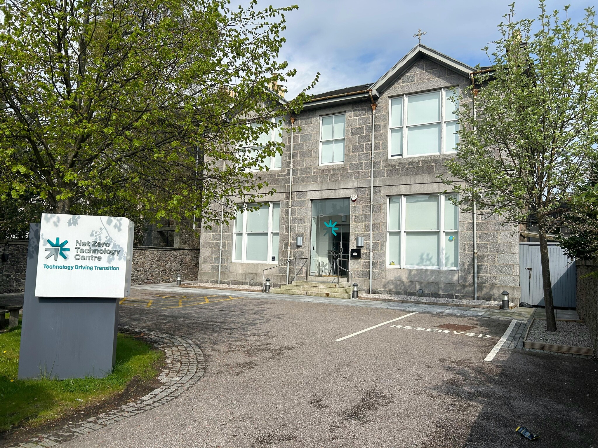 Hareness Rd, Aberdeen to rent Building Photo- Image 1 of 17