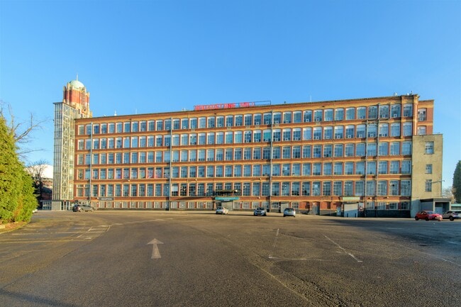 More details for Broadstone Rd, Stockport - Office to Rent