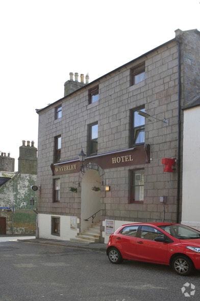 10 Merchant St, Peterhead to rent - Primary Photo - Image 1 of 2