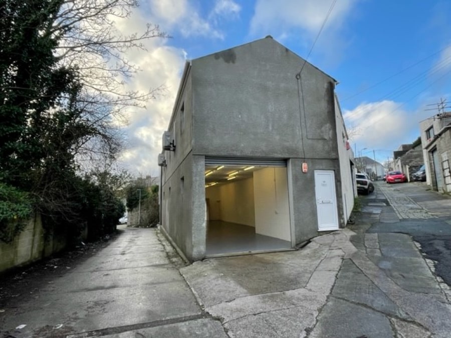 1A Crantock Ter, Plymouth to rent Building Photo- Image 1 of 3