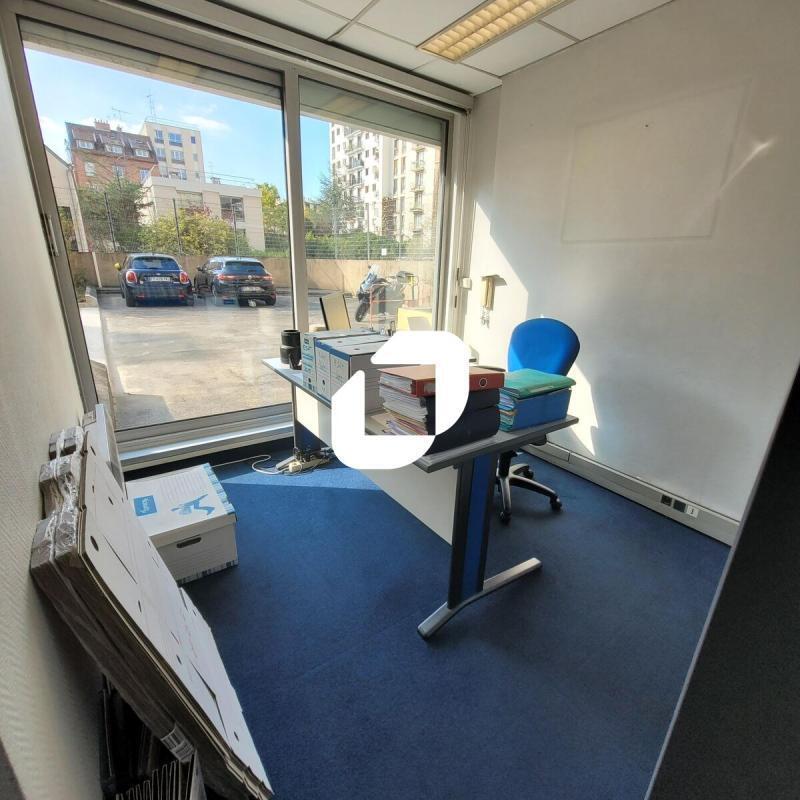 Office in Boulogne-Billancourt to rent Interior Photo- Image 1 of 5