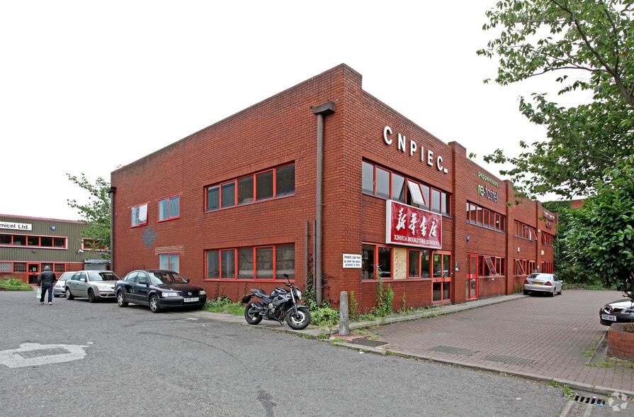 55-57 Park Royal Rd, London to rent - Building Photo - Image 2 of 7