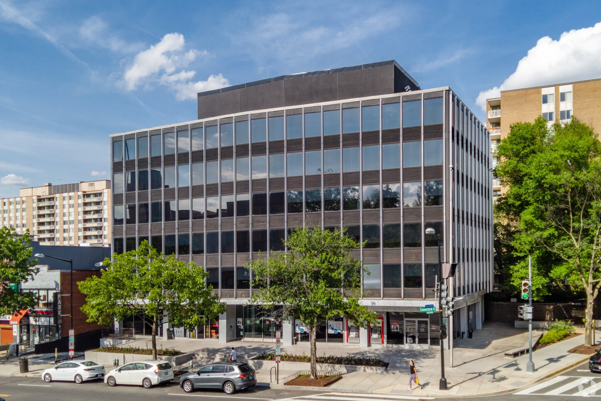 4201 Connecticut Ave NW, Washington, DC to rent Building Photo- Image 1 of 8