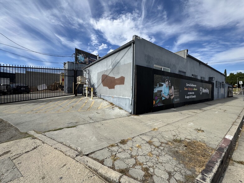 4920 W Pico Blvd, Los Angeles, CA for rent - Building Photo - Image 2 of 19