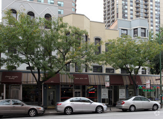 More details for 674-676 N Dearborn St, Chicago, IL - Retail for Rent