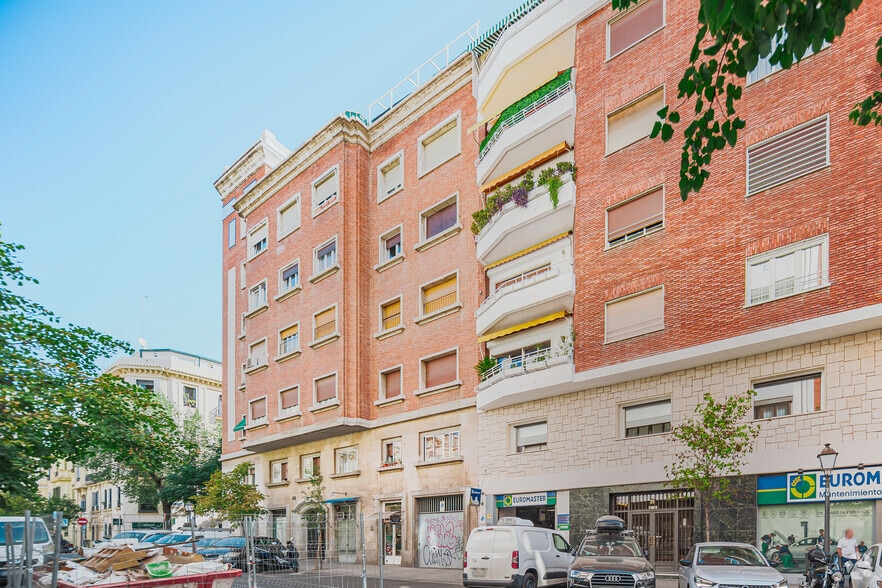 Build-to-Rent in Madrid, Madrid for sale - Building Photo - Image 2 of 3
