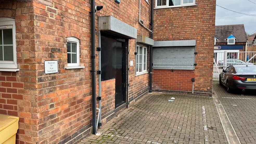 1 Belwell Ln, Sutton Coldfield to rent - Building Photo - Image 2 of 14