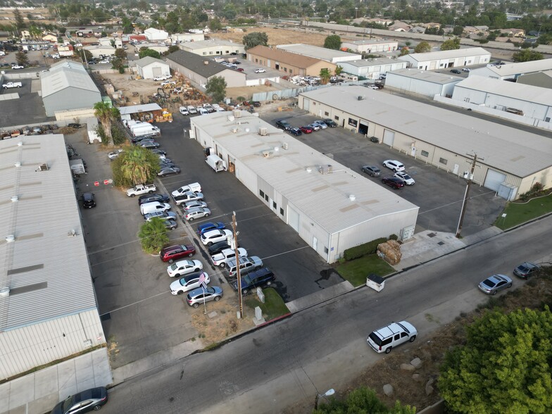 1723 Elzworth St, Bakersfield, CA for sale - Building Photo - Image 1 of 8