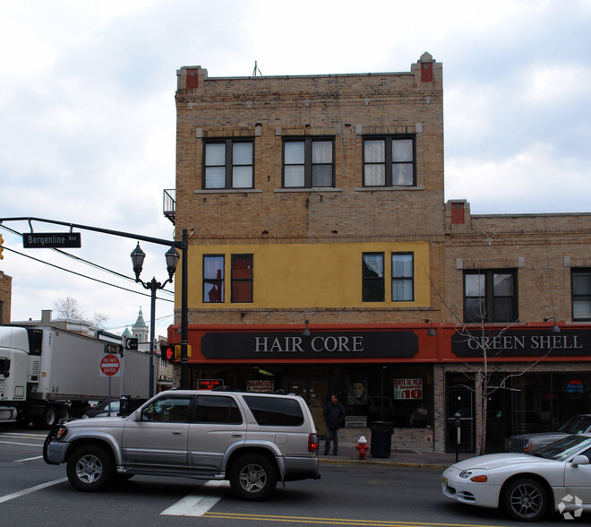 6322 Bergenline Ave, West New York, NJ for sale - Primary Photo - Image 1 of 1