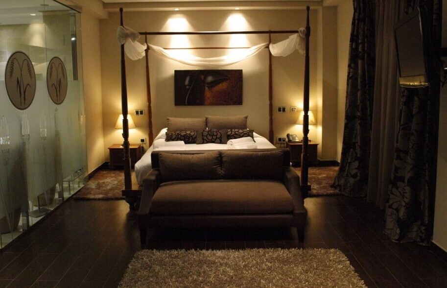 Calle San Juan, 36, Medina de Rioseco, Valladolid for sale - Interior Photo - Image 2 of 10