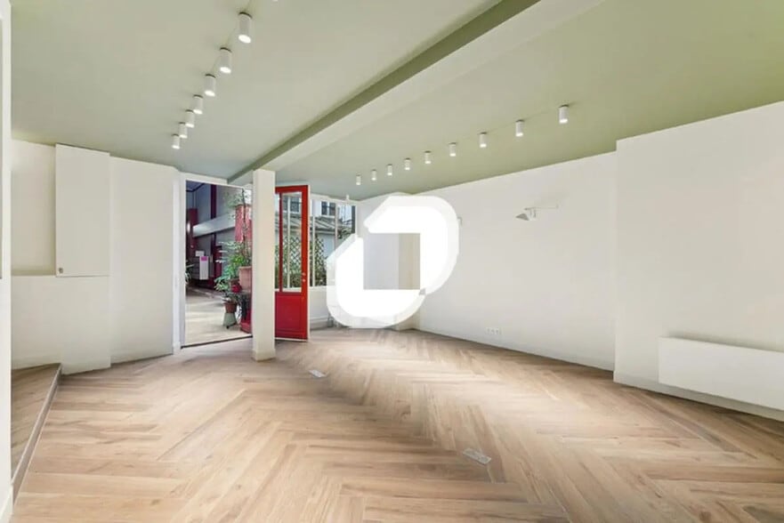 Office in Paris for sale - Building Photo - Image 1 of 15