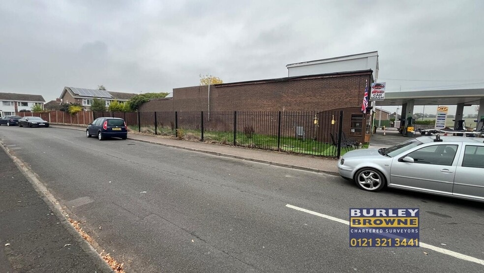 291 Reddicap Heath Rd, Sutton Coldfield to rent - Building Photo - Image 2 of 11