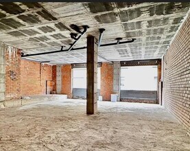 Retail in Igualada, Barcelona to rent Interior Photo- Image 1 of 3