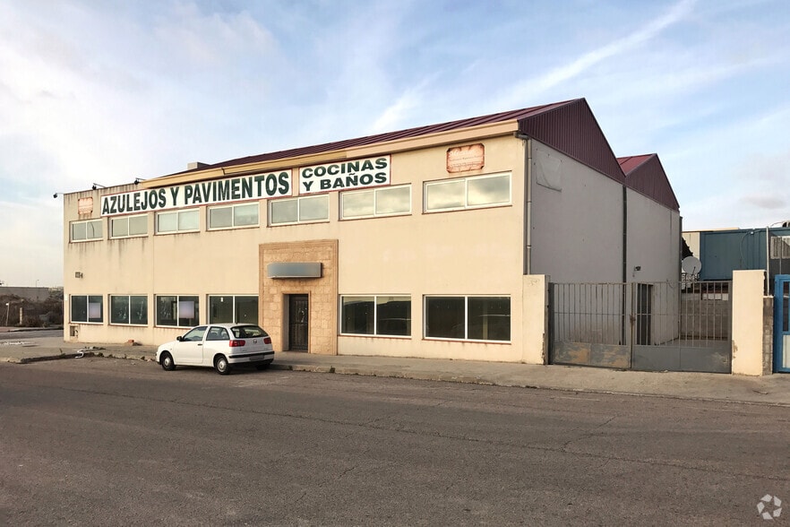 Calle Venecia, 2, Torres de la Alameda, Madrid for sale - Building Photo - Image 2 of 16