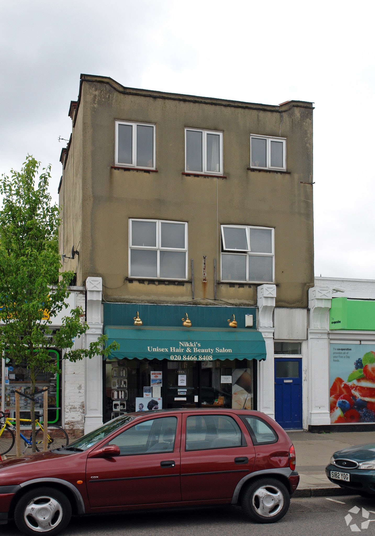 4 & 6 Chatterton Road, Bromley, Kent portfolio of 2 properties for sale on LoopNet.co.uk Primary Photo- Image 1 of 8