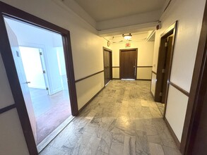 453 S Spring St, Los Angeles, CA for rent Building Photo- Image 2 of 18