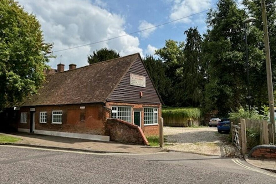 Churchill Way, Basingstoke for sale - Building Photo - Image 1 of 1