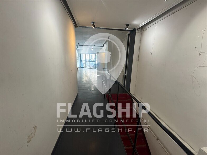 Retail in Paris to rent - Interior Photo - Image 3 of 9