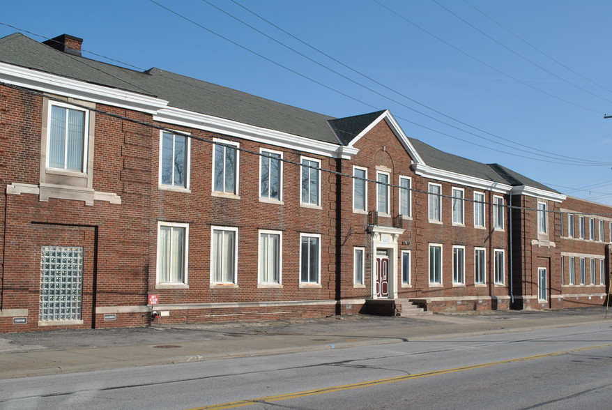 17877 St Clair Ave, Cleveland, OH for rent - Building Photo - Image 1 of 4