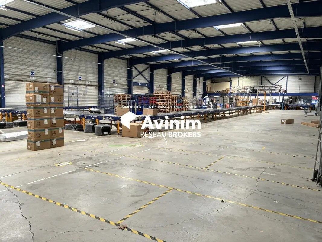 Industrial in Vitrolles to rent Building Photo- Image 1 of 10