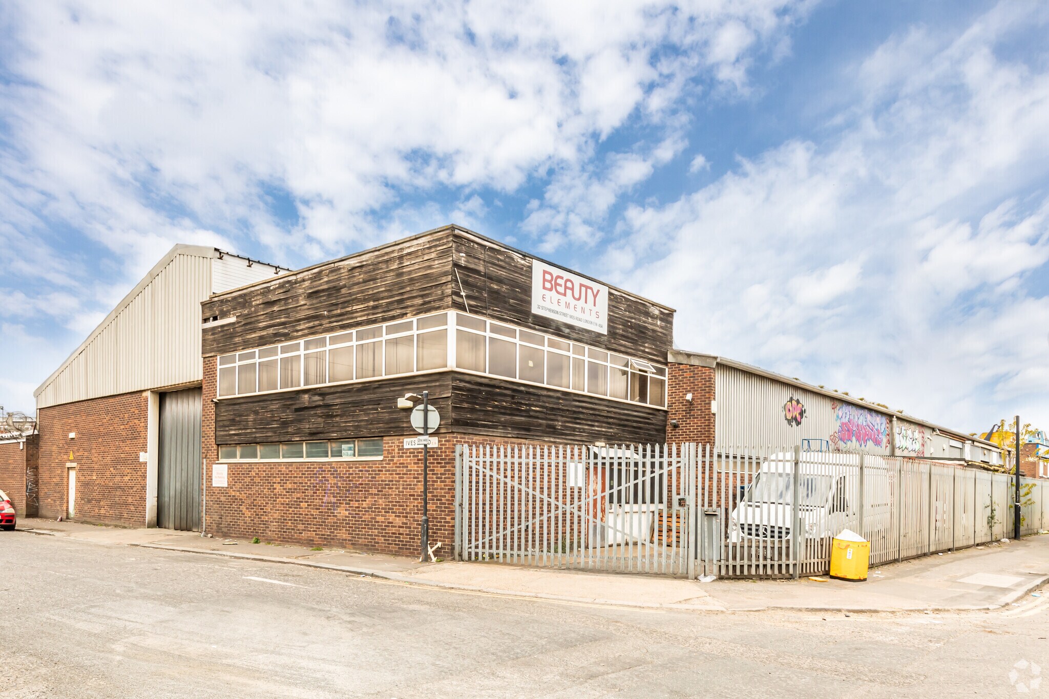 32-32B Stephenson St, London for sale Primary Photo- Image 1 of 1