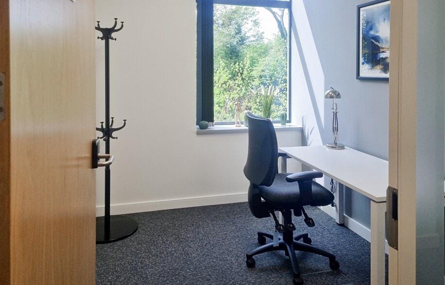 Station Rd, Harpenden to rent - Interior Photo - Image 3 of 4