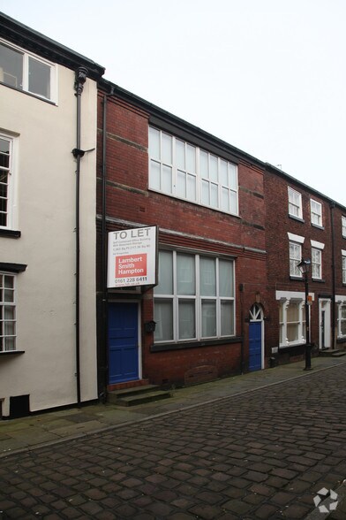 19 Wood St, Bolton for sale - Primary Photo - Image 1 of 1