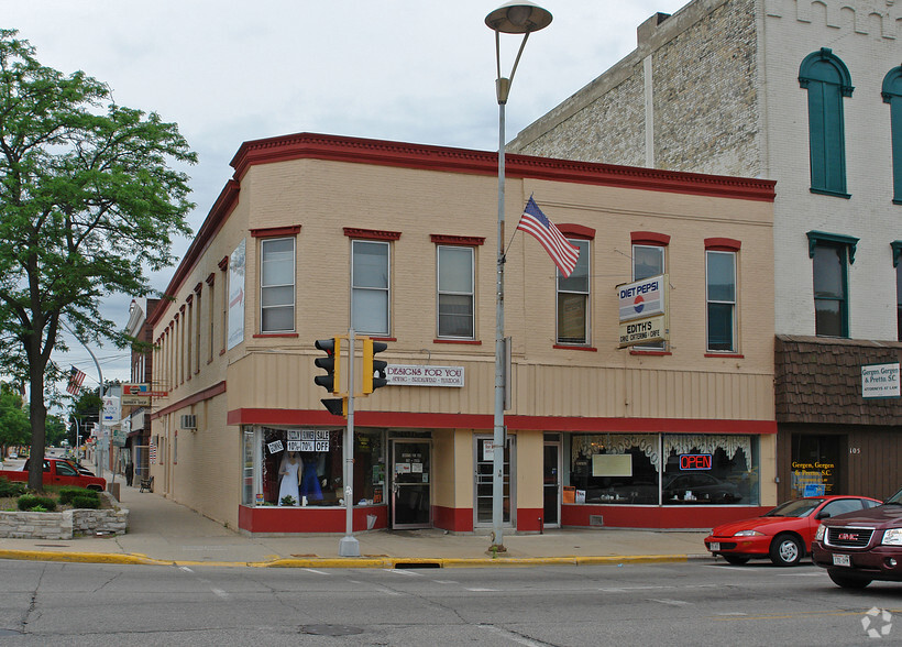 103 Front St, Beaver Dam, WI for sale - Primary Photo - Image 1 of 1