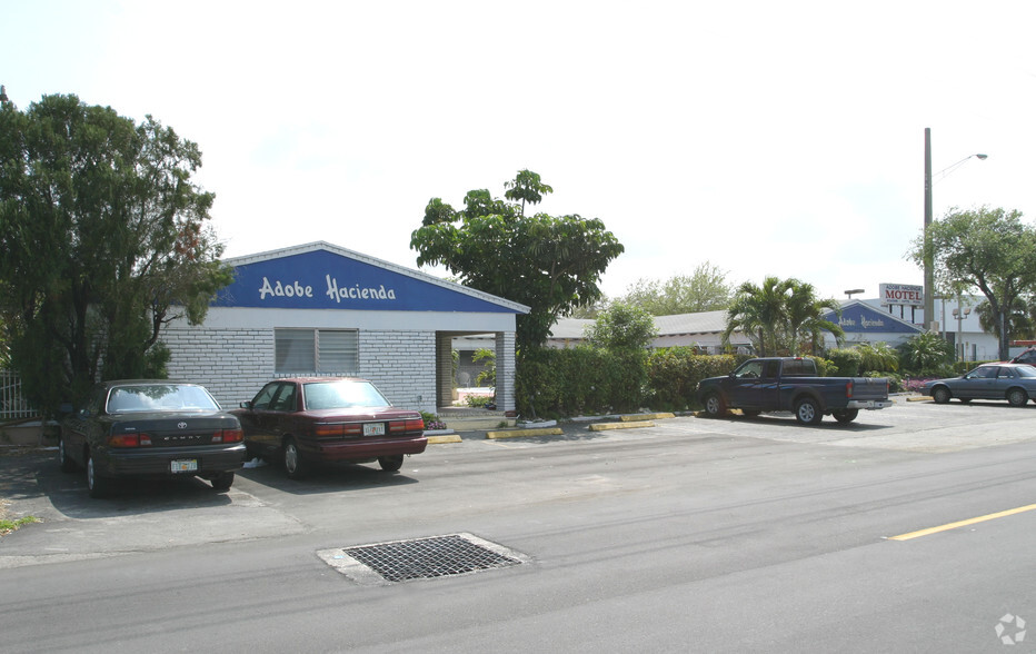 1223 N Federal Hwy, Hollywood, FL for sale - Primary Photo - Image 1 of 11