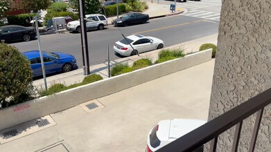 22156 Sherman Way, Canoga Park, CA to rent - Commercial Listing Video 