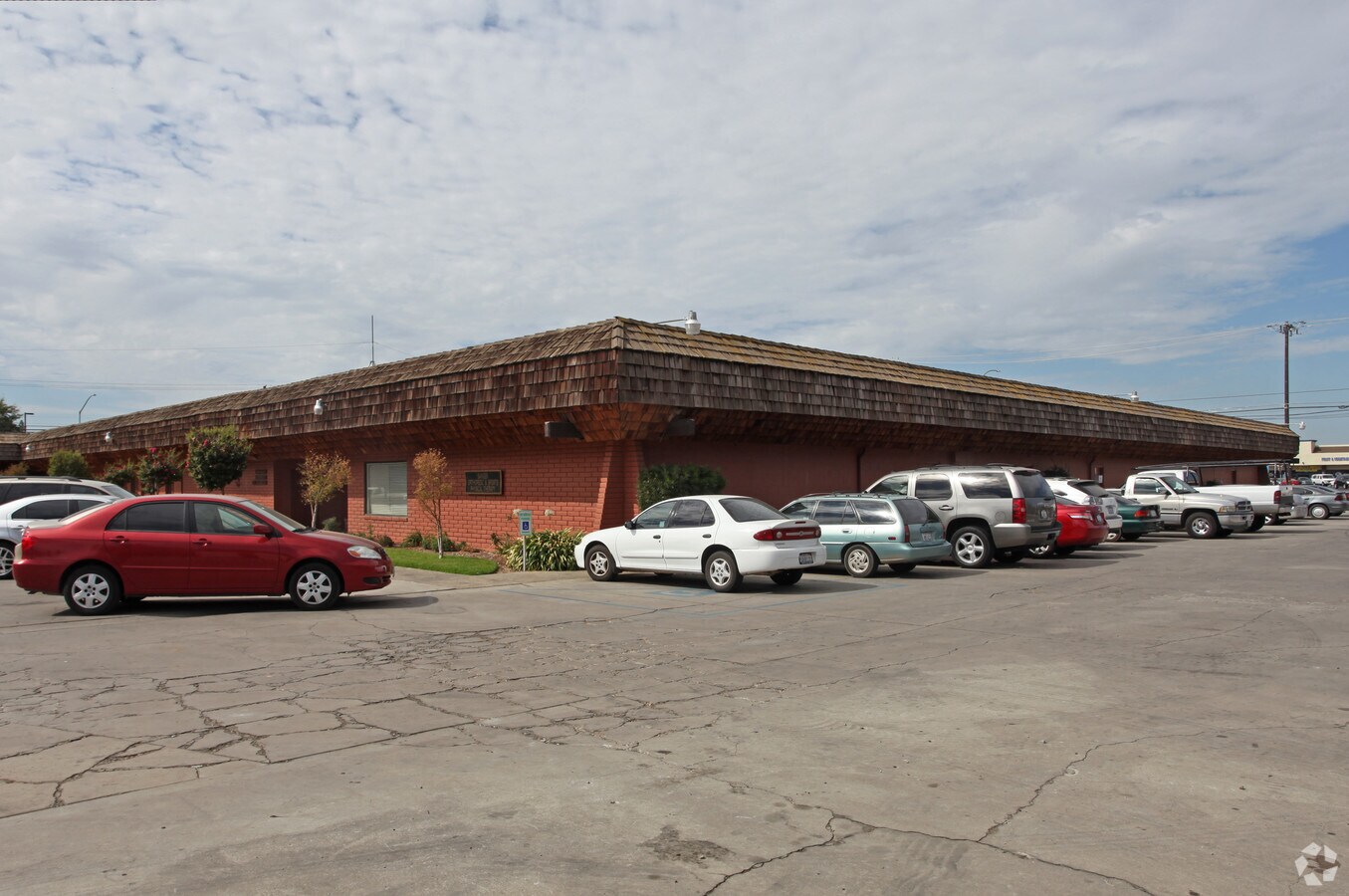 2570 Jensen Ave, Sanger 93657 UK