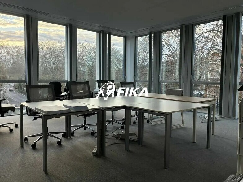 Office in Toulouse to rent - Building Photo - Image 2 of 5