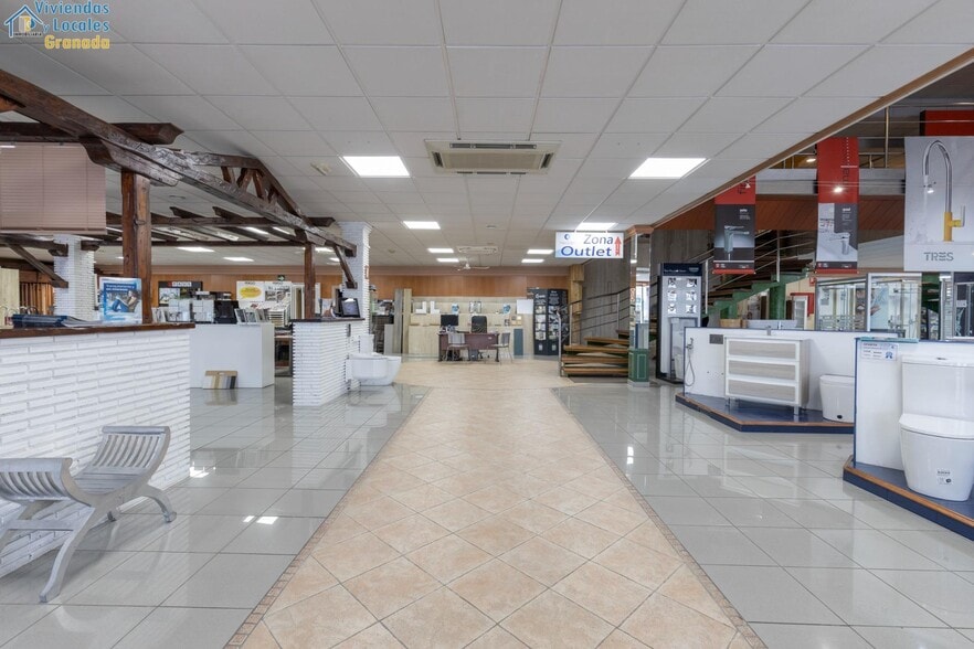 Retail in Santa Fe, Granada for sale - Interior Photo - Image 3 of 34