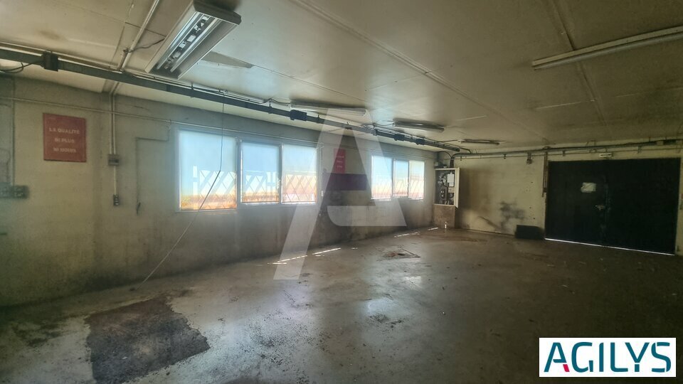 8 Rue De Bel Ebat, Marcoussis for sale - Interior Photo - Image 2 of 10