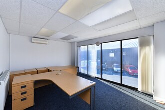 Private Road No 3, Nottingham for rent Interior Photo- Image 2 of 13