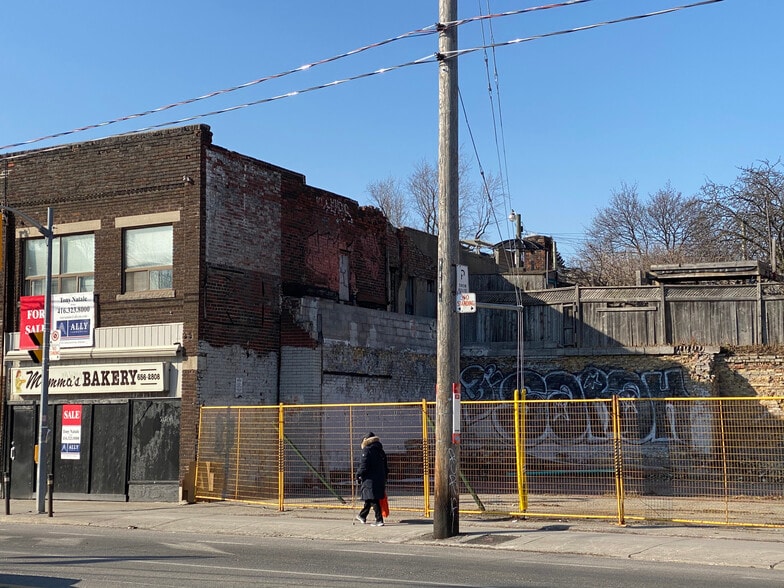 1130 & 1136 Davenport Rd. portfolio of 2 properties for sale on LoopNet.co.uk - Building Photo - Image 3 of 4