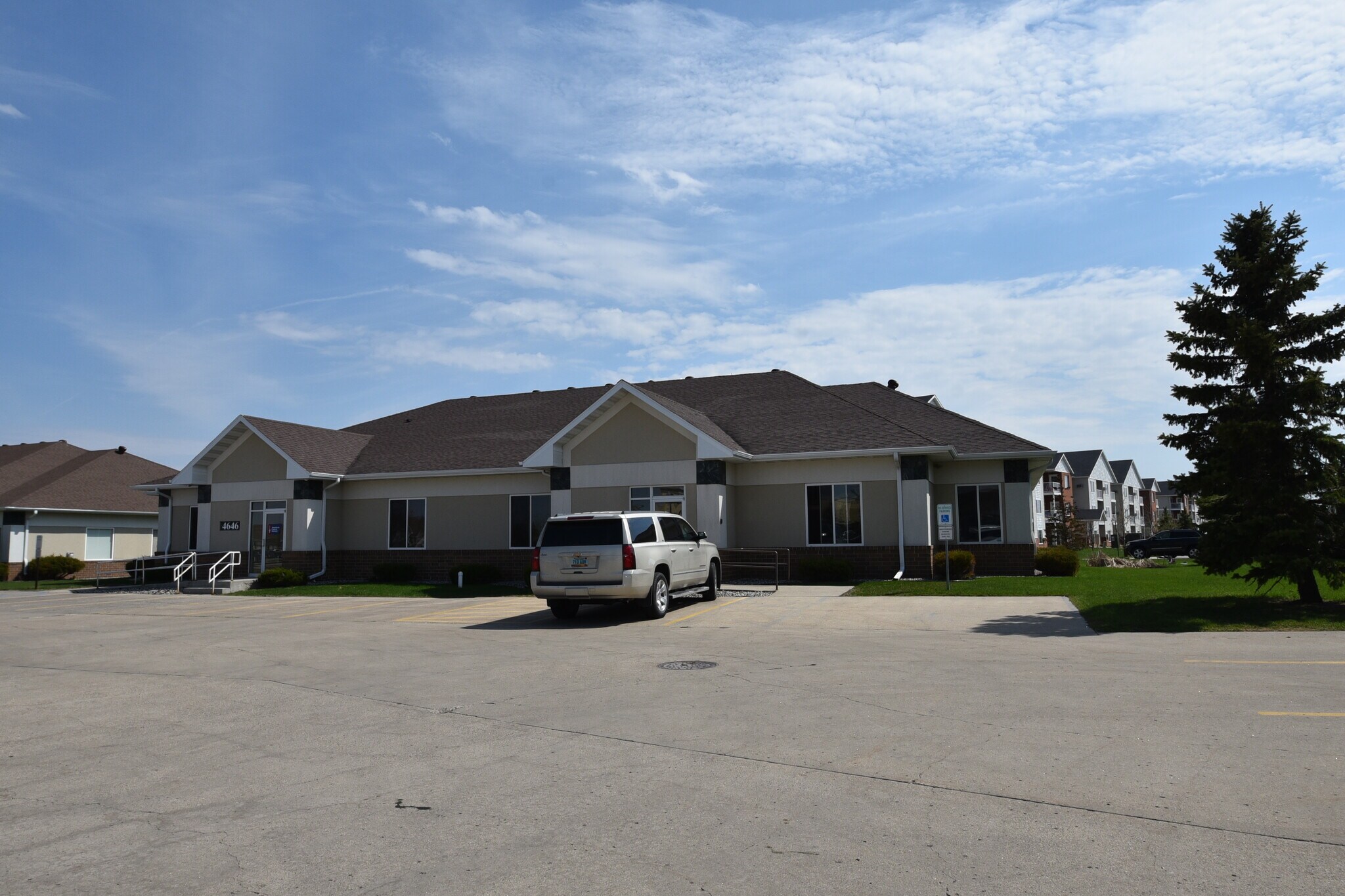 4650 Amber Valley Pky S, Fargo, ND to rent Building Photo- Image 1 of 2