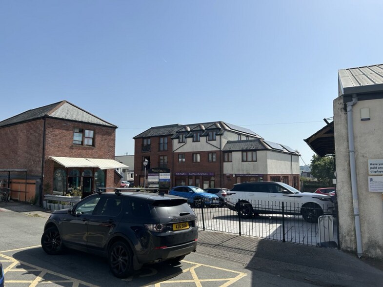 Fore St, Saltash to rent - Building Photo - Image 3 of 3