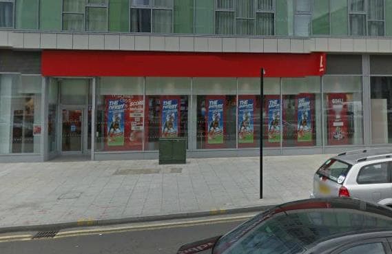 253 High St, London to rent - Building Photo - Image 1 of 7