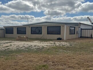 More details for 14550 E Interstate 10, Marion, TX - Light Industrial for Sale
