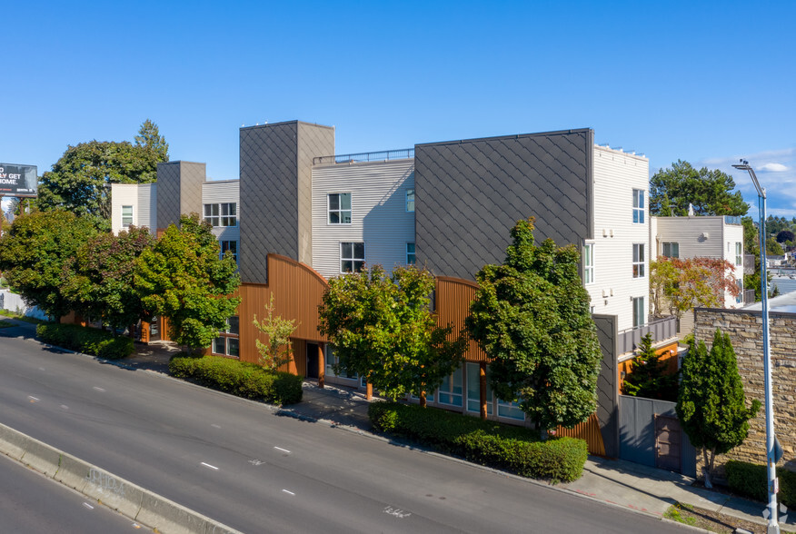 4014-4020 Aurora Ave N, Seattle, WA for sale - Primary Photo - Image 1 of 28