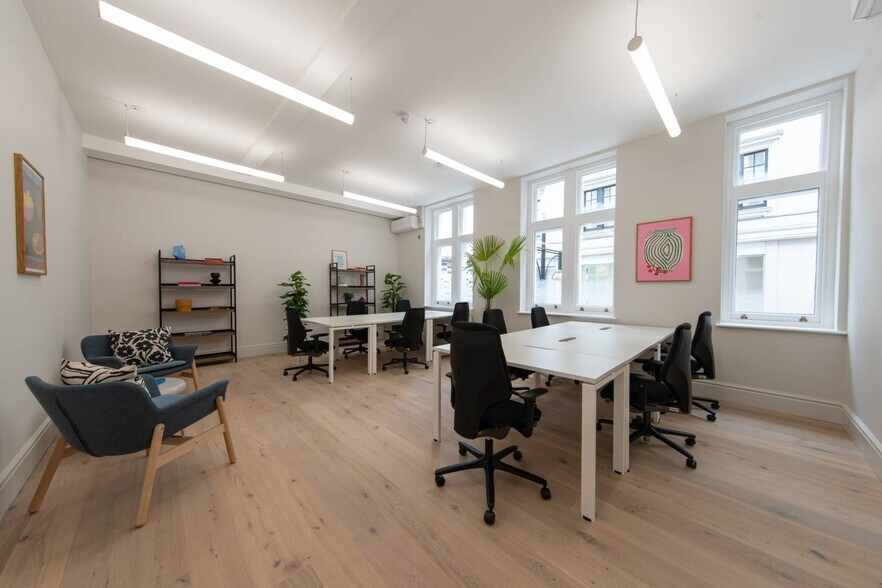 321 Oxford St, London to rent - Building Photo - Image 3 of 14