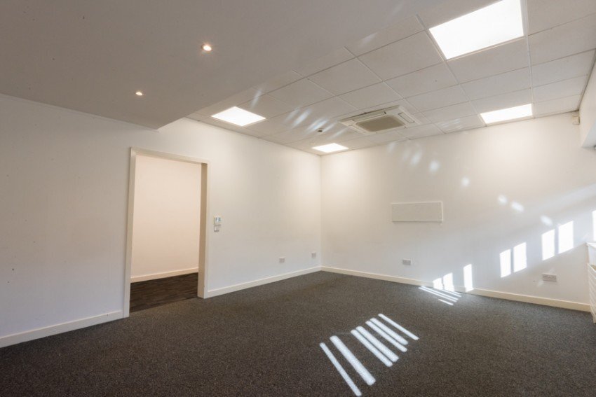 1 Arthur St, Greenock to rent Interior Photo- Image 1 of 17