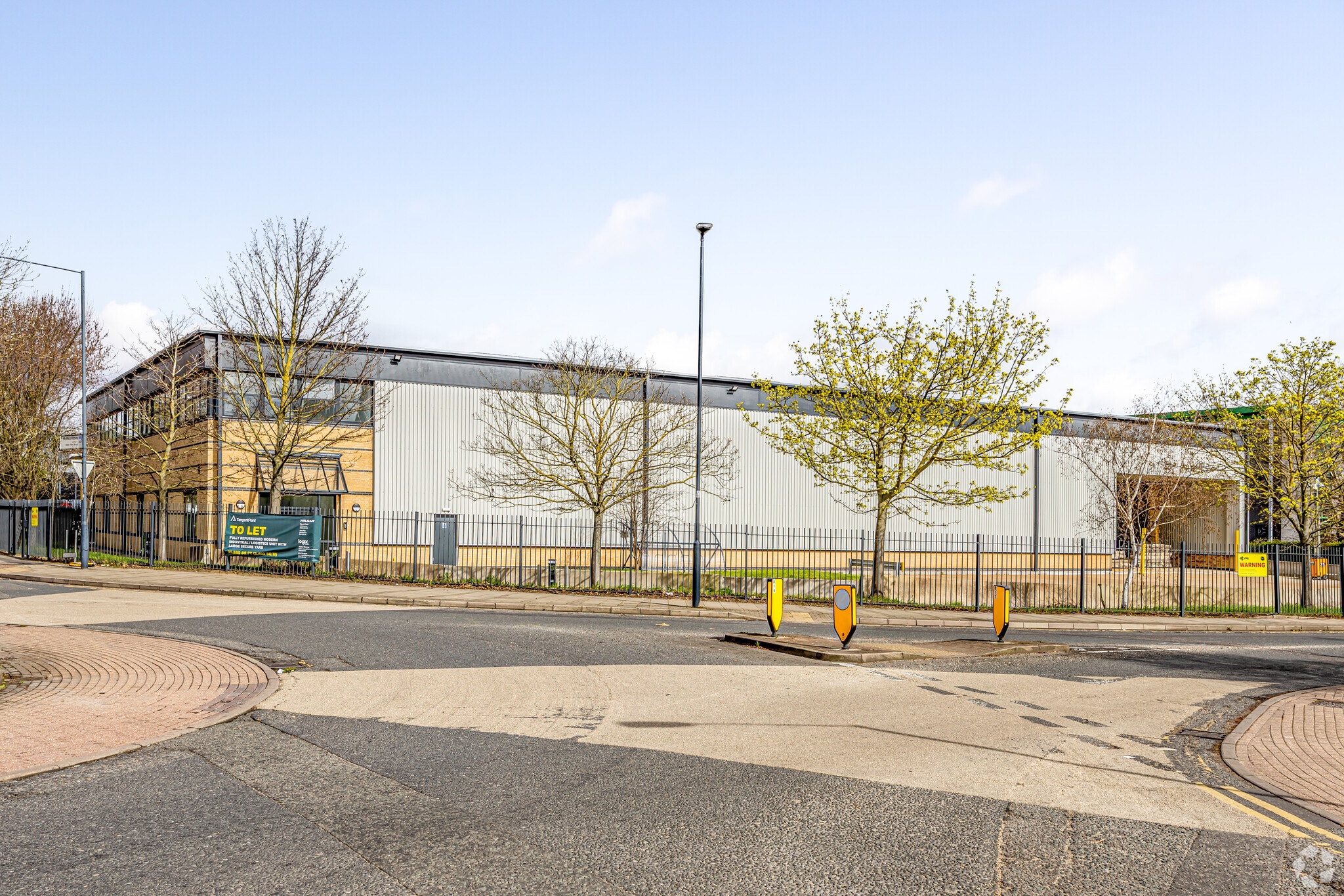 9 Central Way, London to rent Primary Photo- Image 1 of 6