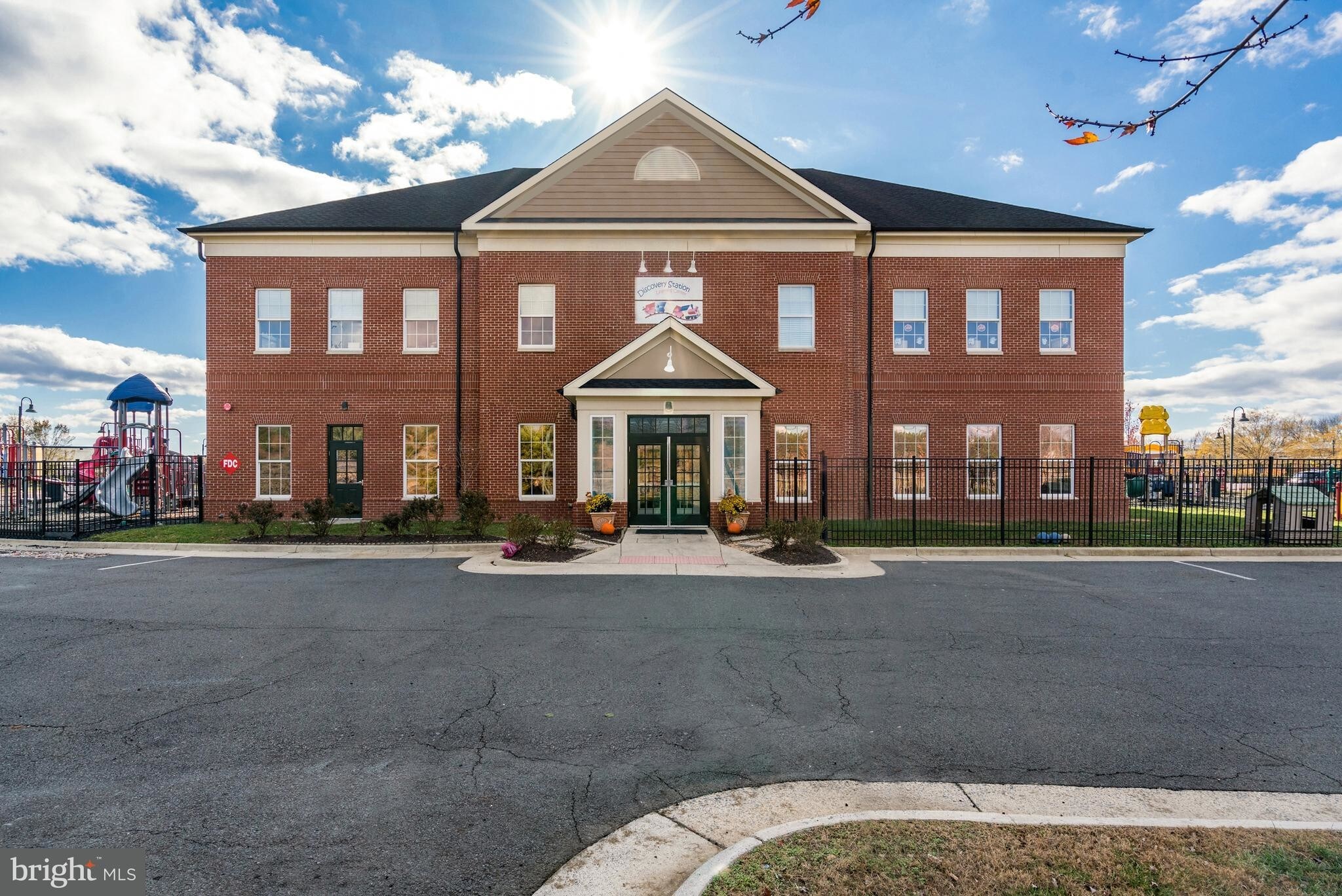 43184 Town Hall Plz, Chantilly, VA for sale Building Photo- Image 1 of 1