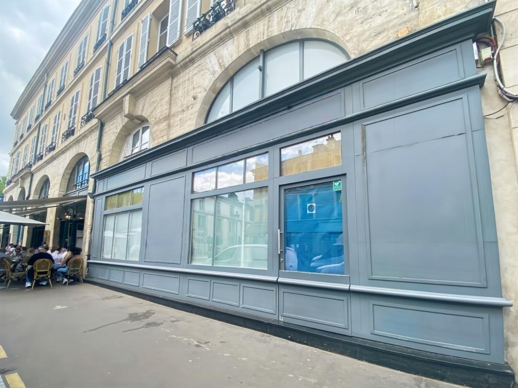 Rue Georges Clémenceau, Versailles to rent Building Photo- Image 1 of 9