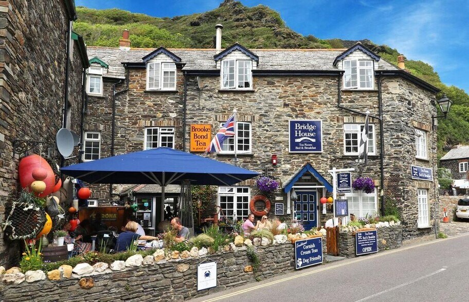 1A The Bridge, Boscastle for sale - Building Photo - Image 1 of 1
